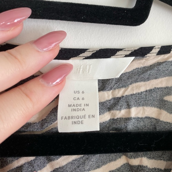 Zebra Print Blouse - Picture 5 of 5